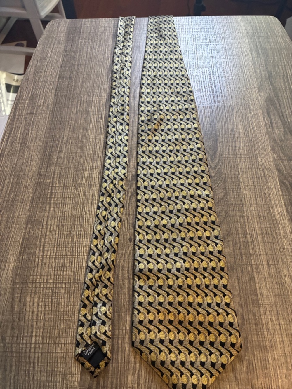Men's Gold & Black Patterned Silk Tie